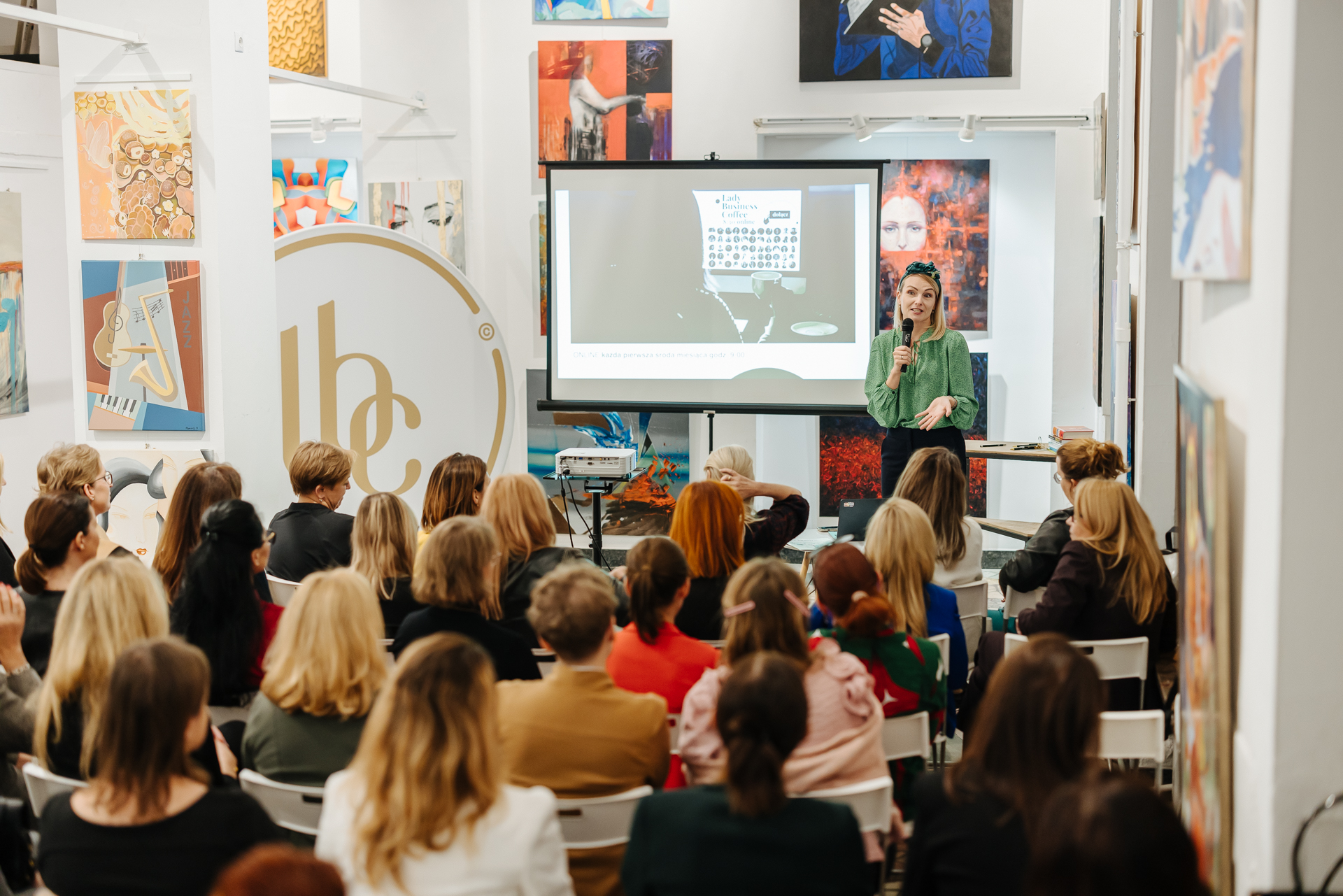 GO DIGITAL: Empowering women-led small businesses in Poland to grow through digitalization